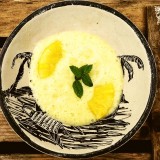 Fruitsoep met ananas en munt